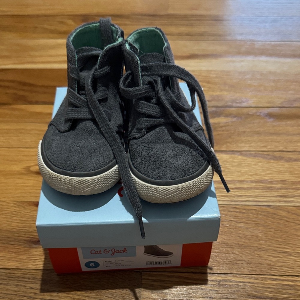 Cat & Jack Kids Dark Gray Boots